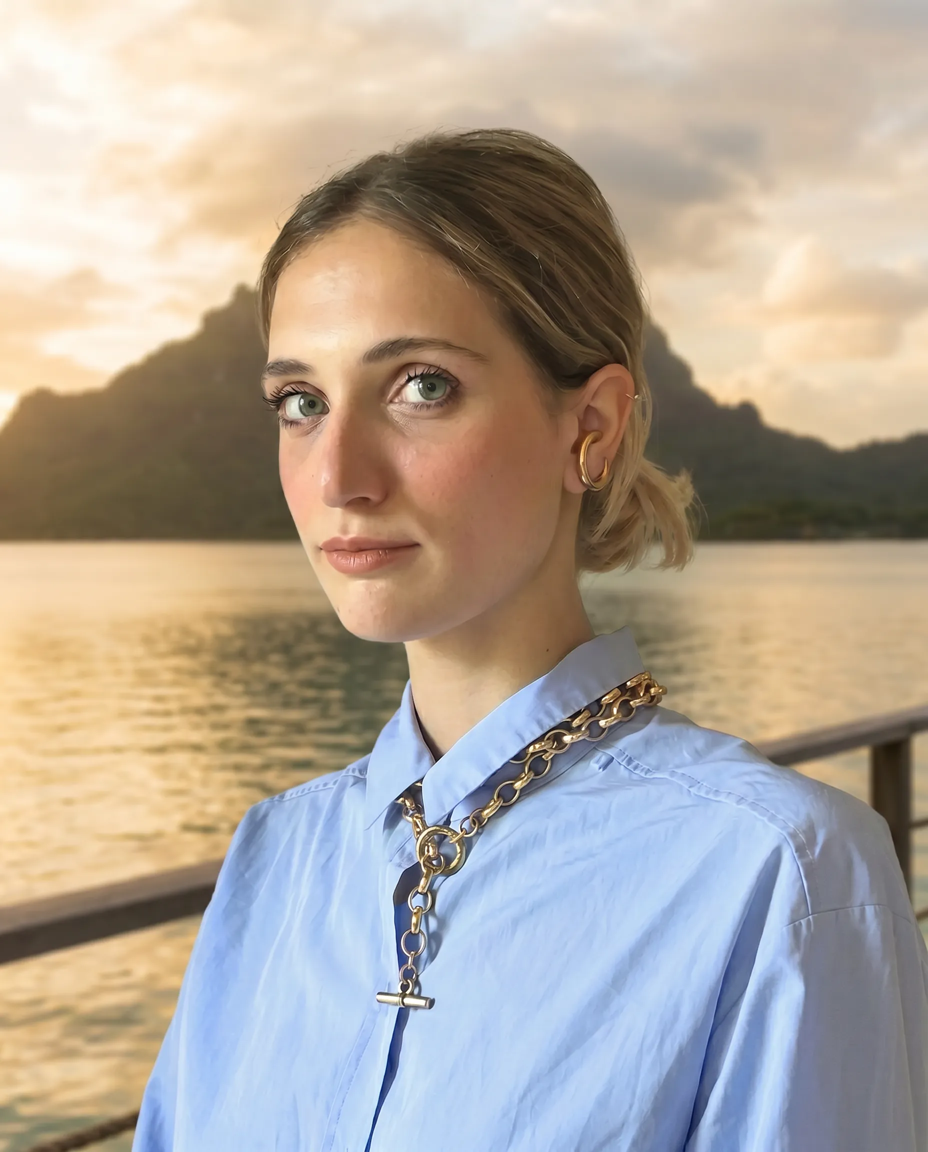 federica, communications and welcome — silence, tahiti